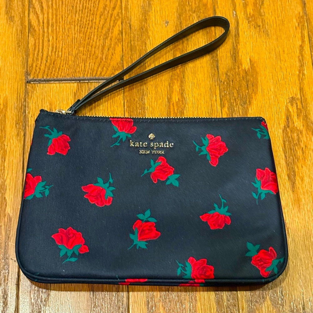 Kate Spade Chelsea Medium Wristlet Nylon Pouch in Red Rose Toss Print